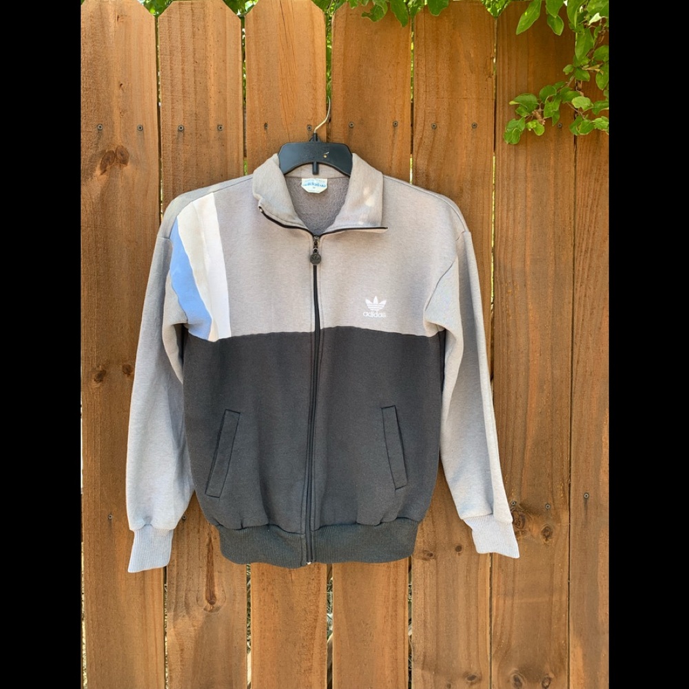 80’s Vintage Adidas men’s zip up sweatshirt size Medium.